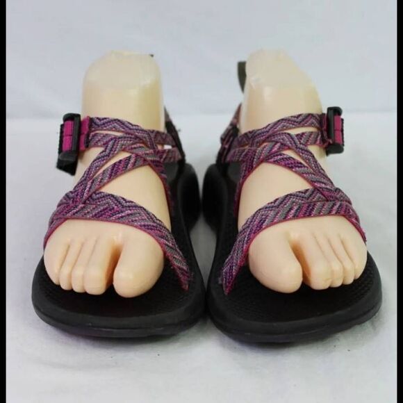 Chacos Pink/Gray Chevron ZX2 sandals size 4. - Picture 5 of 11